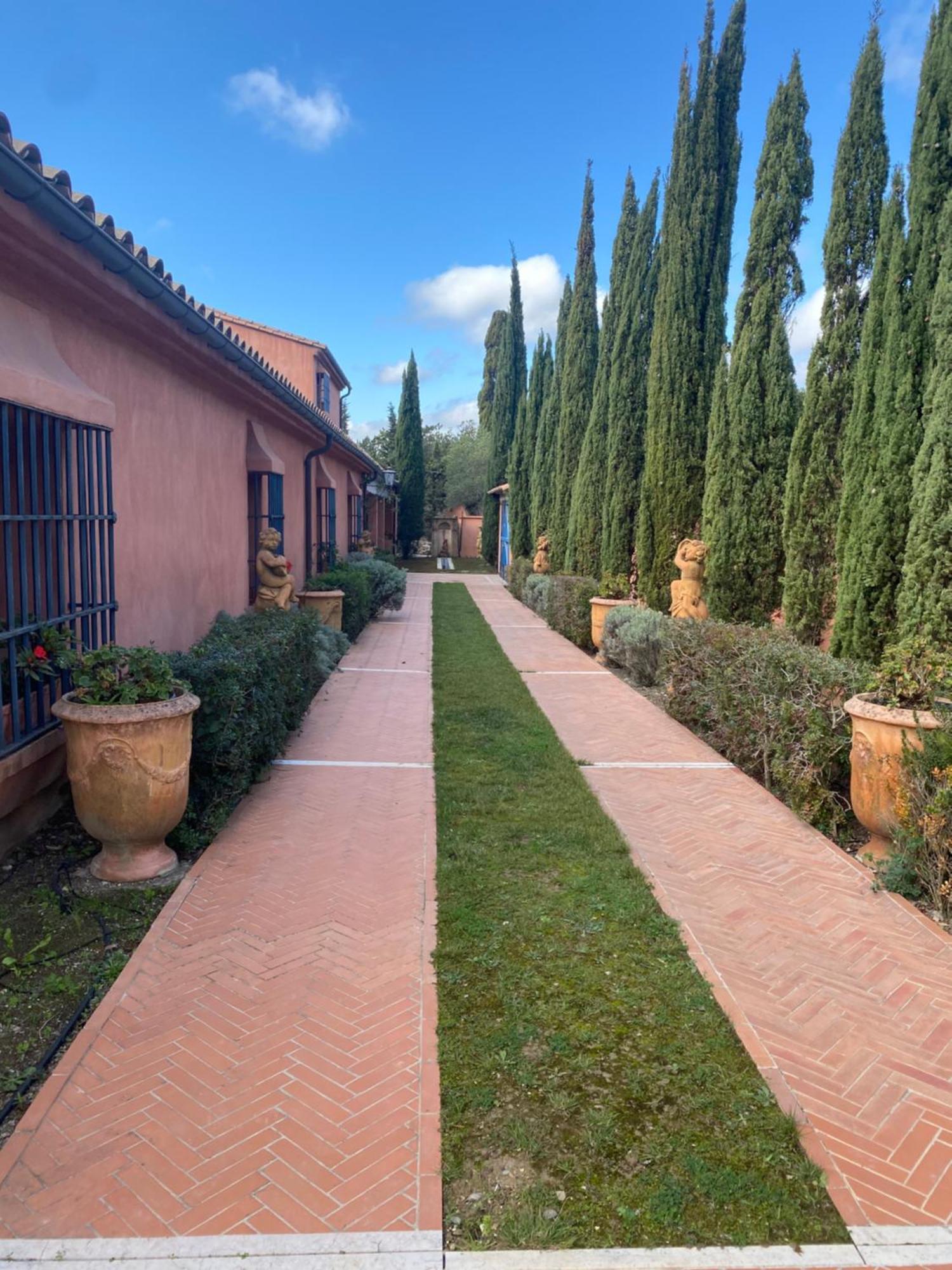 L'Hacienda Francesa Bed & Breakfast Palaja ภายนอก รูปภาพ